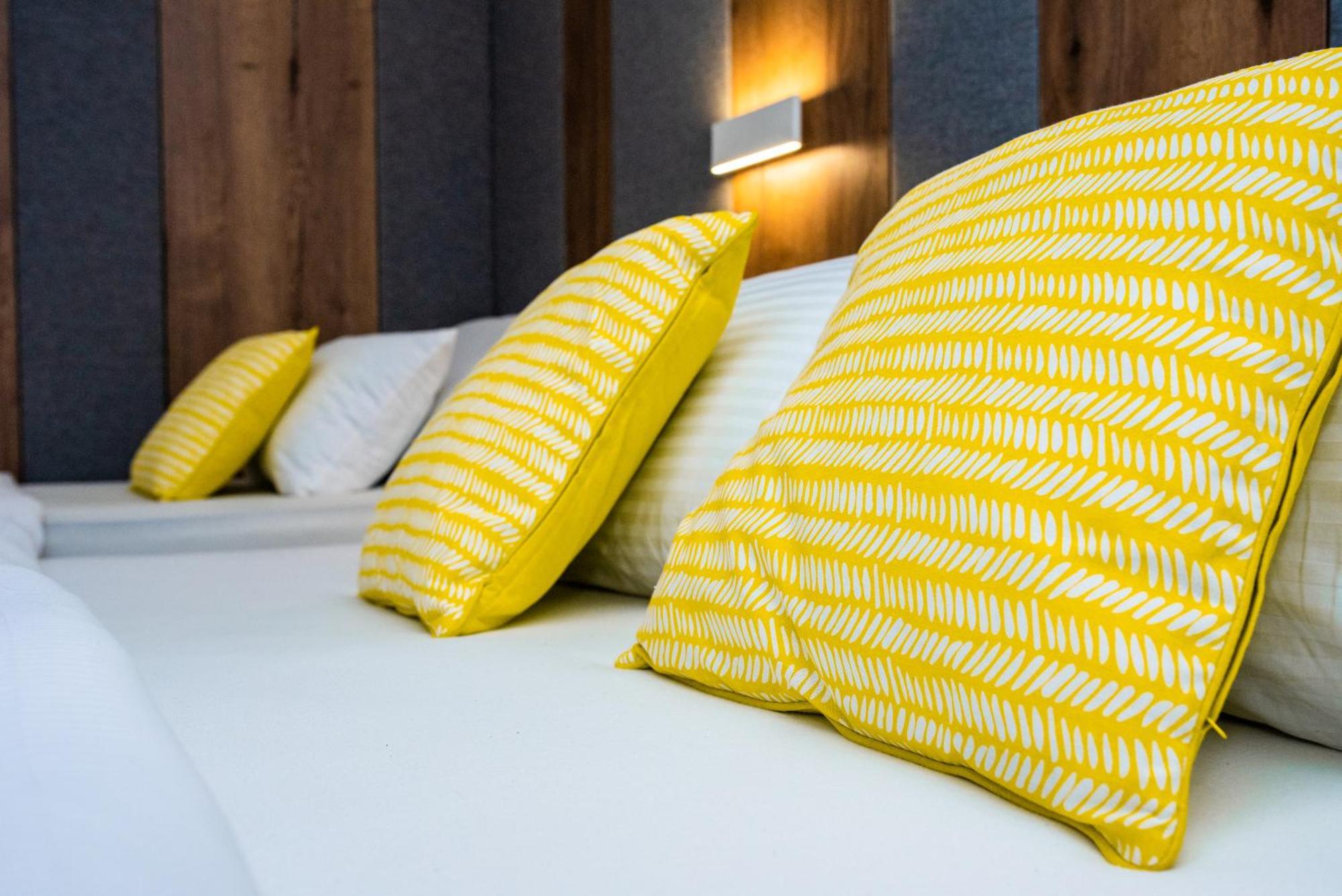 Swiss Plus Hotel Bihać Zewnętrze zdjęcie