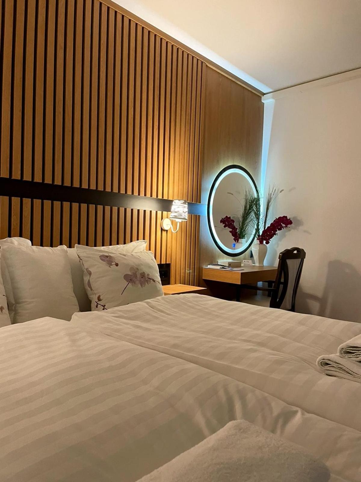 Swiss Plus Hotel Bihać Zewnętrze zdjęcie