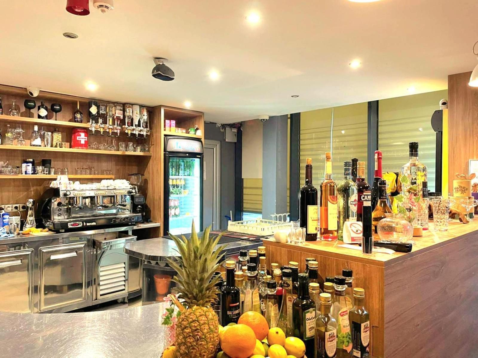 Swiss Plus Hotel Bihać Zewnętrze zdjęcie